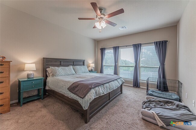 Building Photo - 3212 Trinity Dr