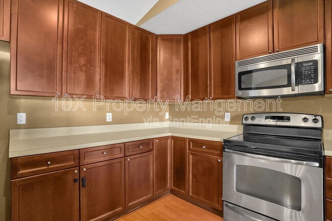 Building Photo - 705 Hidden Springs Dr