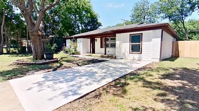 Building Photo - 424 Parkside Dr