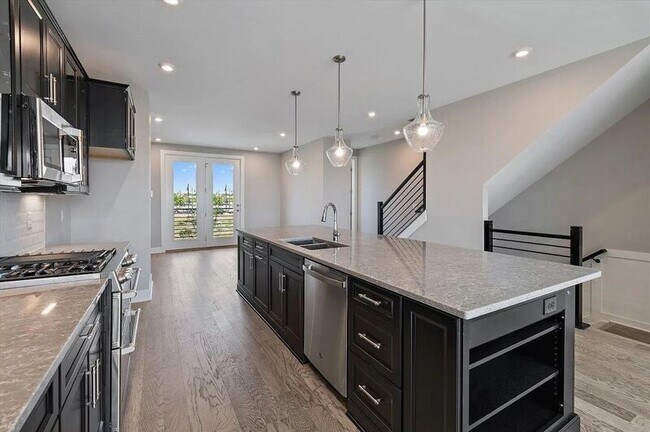 Building Photo - 7234 Otley Dr