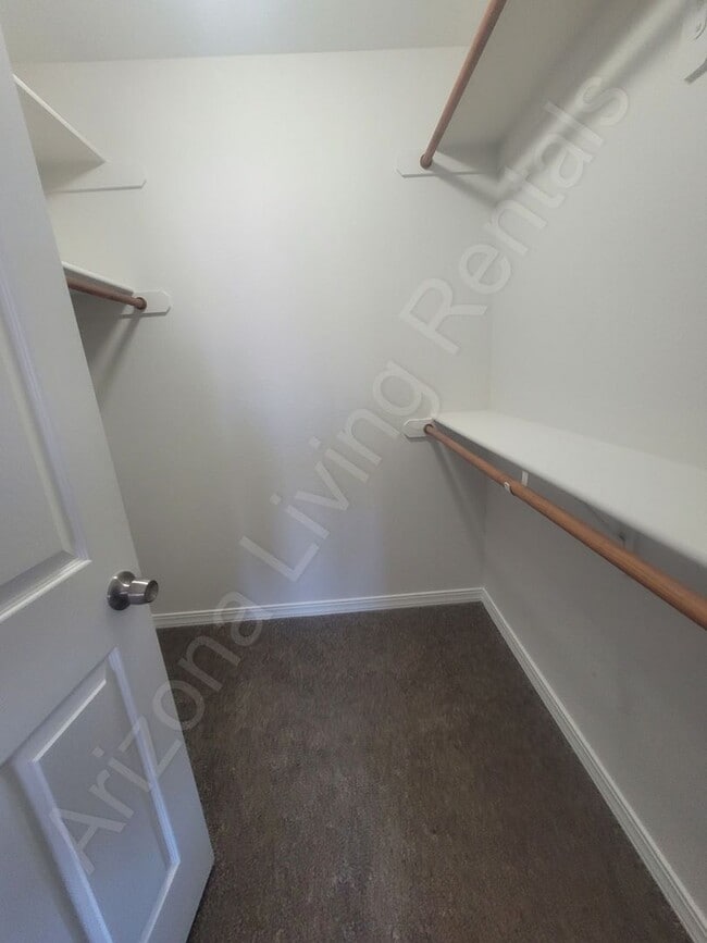 Building Photo - HUALAPAI MOUNTAIN FOOTHILLS HOME