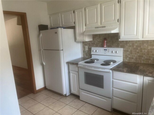 Building Photo - 10 MacIntosh Ln