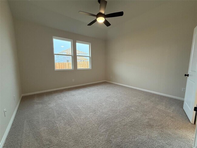 Building Photo - 179 Kings Cyn Dr