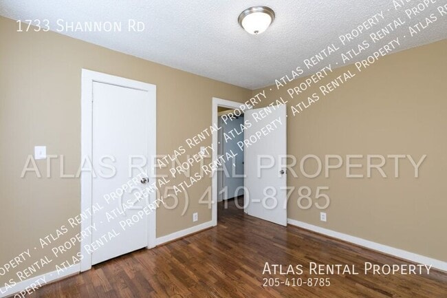 Building Photo - 1733 Shannon Rd