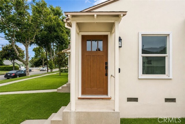 Building Photo - 6222 Magnolia Ave
