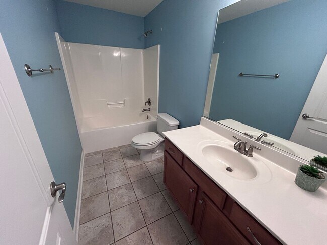 Building Photo - PFAFFTOWN, NC! Lochurst neighborhood. Reagan HS! 5 bedroom, 4.5 bathrooms, over 5k sq ft