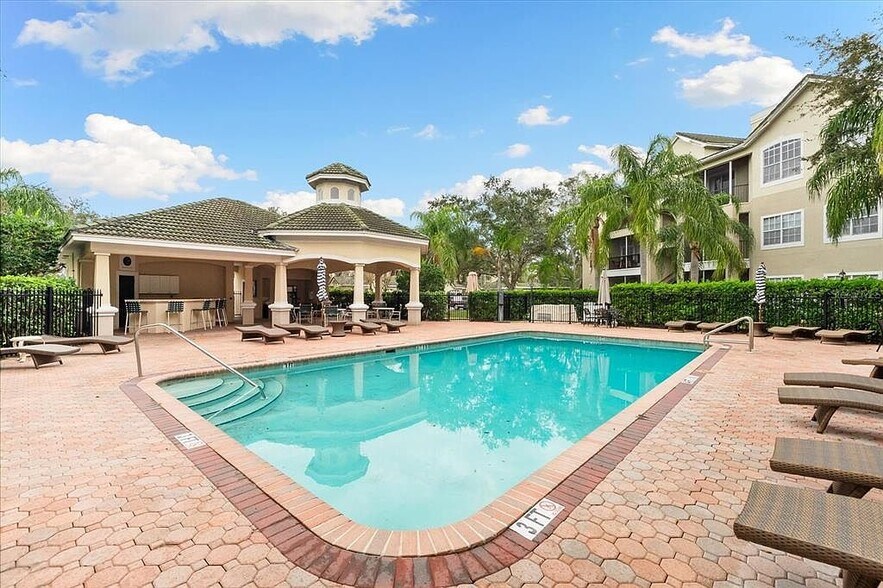 Pool 1 - 5168 Northridge Rd