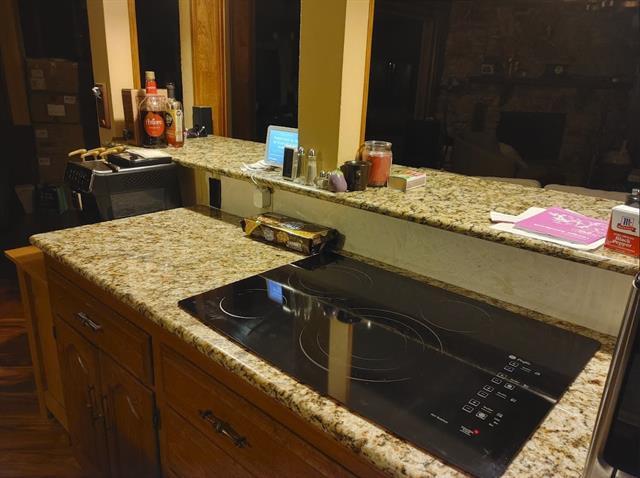 Building Photo - 2721 Knollwood Ct