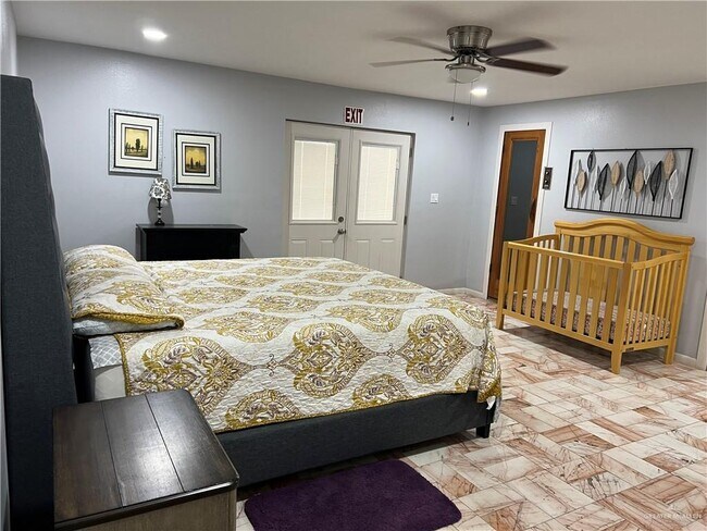 Building Photo - 23 S 24th St