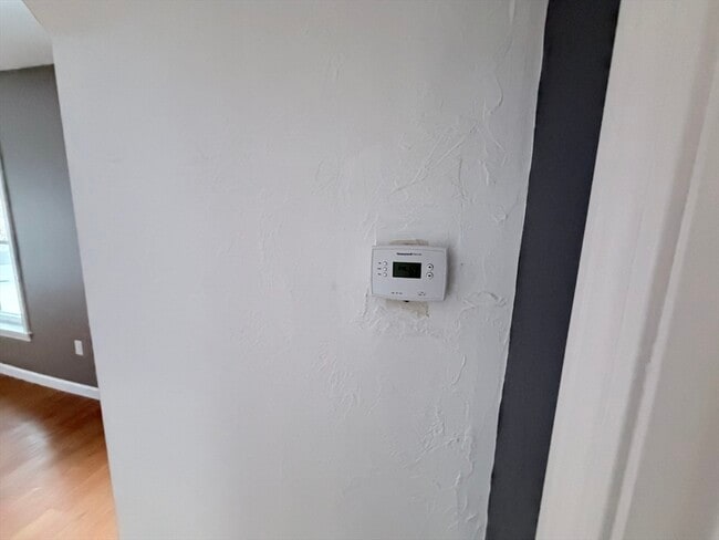 Building Photo - 50-52-52 Alden St