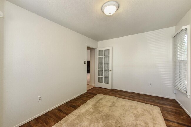 Building Photo - 3924 S St