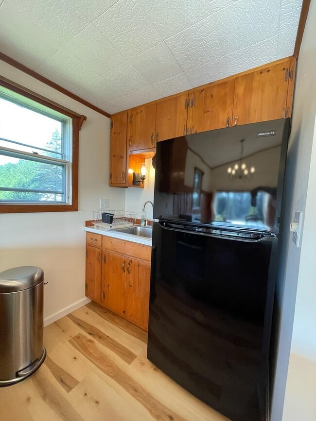 Building Photo - 13 Winhall Hollow Rd