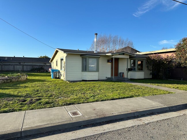 Primary Photo - Charming 2 Bed 1 Bath House Arcata