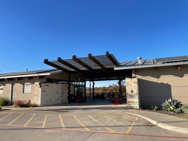 Building Photo - 9610 Morning Iris Dr