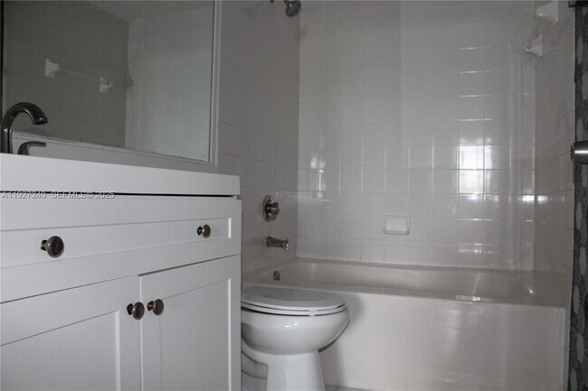 Building Photo - 2351 W Preserve Way