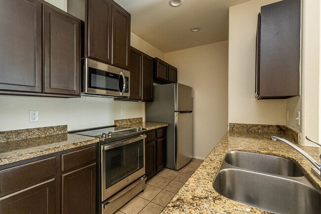 Building Photo - 108 Niagara Dr.