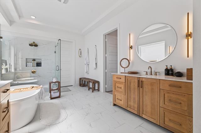 Building Photo - 3320 Crescent Ln