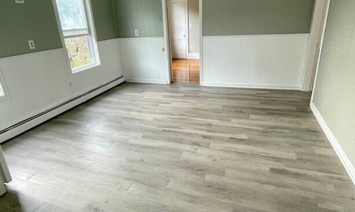 Building Photo - 576 Providence St