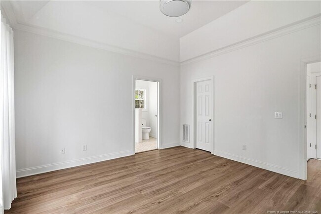 Building Photo - 50 Dino Ct