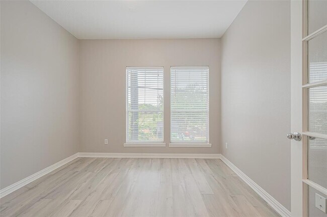 Building Photo - 7130 Harmony Cove