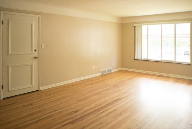 Hardwood floors throughout - Royal Oak Crossings at Gardenia