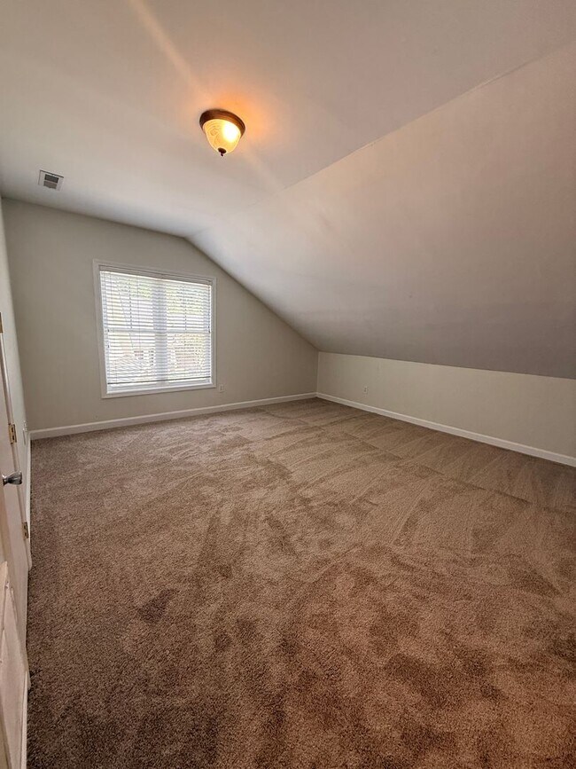 Building Photo - 2628 Coulter Pl