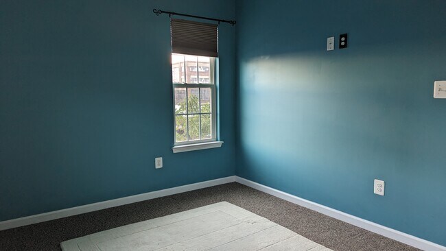 Building Photo - 4500 Fait Ave