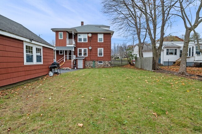 Building Photo - 38 Raymond Rd