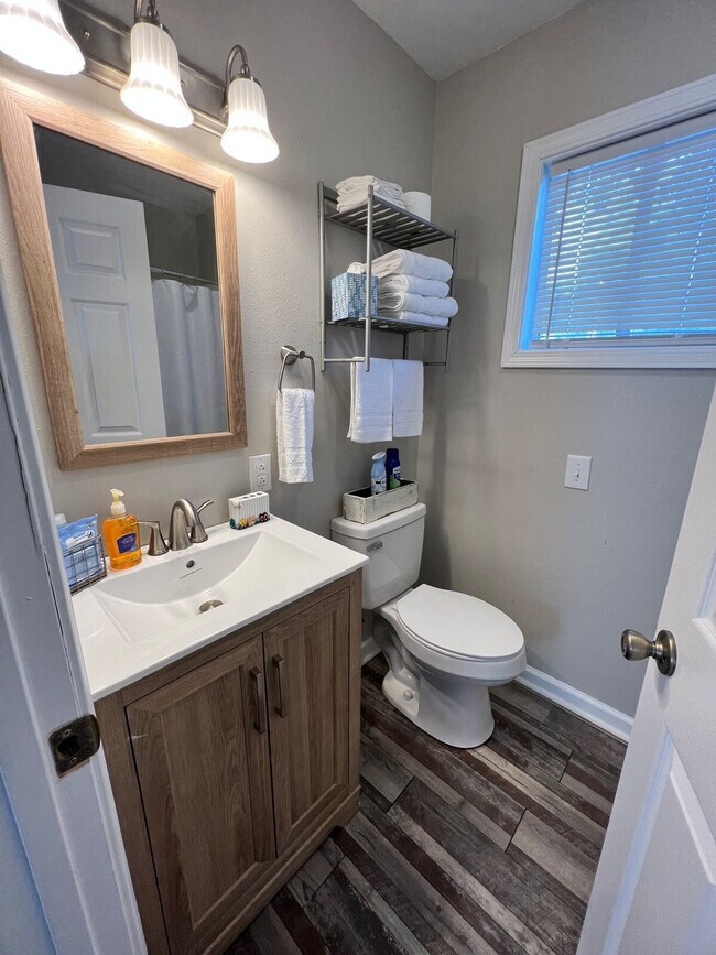 Building Photo - 3213 Willis St