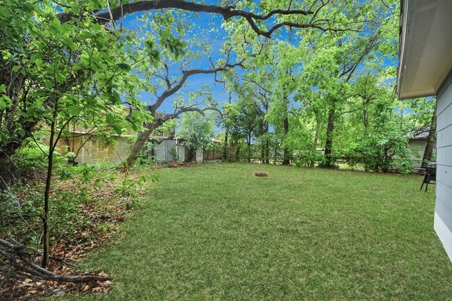 Building Photo - 5118 Ditmas Ln
