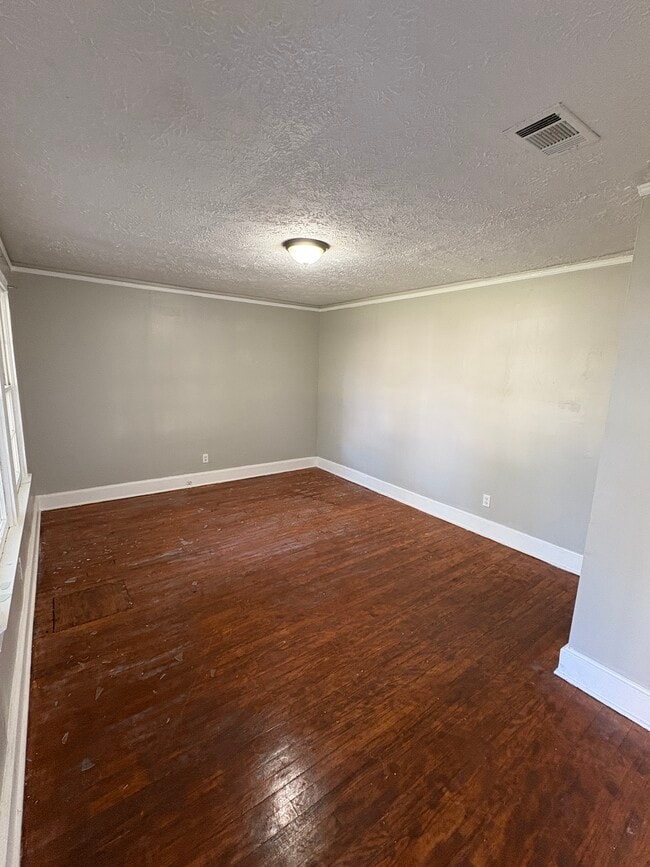 Building Photo - 1982 Johnson St