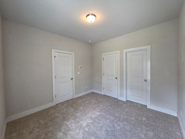 Building Photo - 3779 Oxford Cir