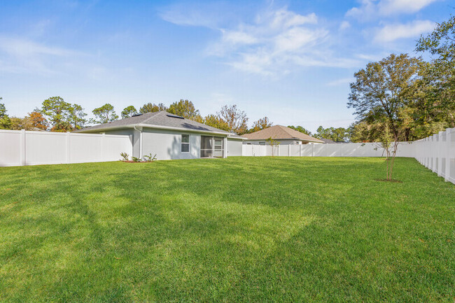 Building Photo - 2 Pebble Wood Ln