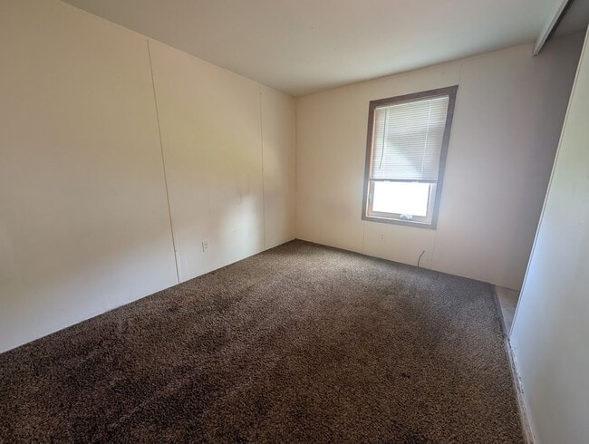Building Photo - 2021 Grelle Ave