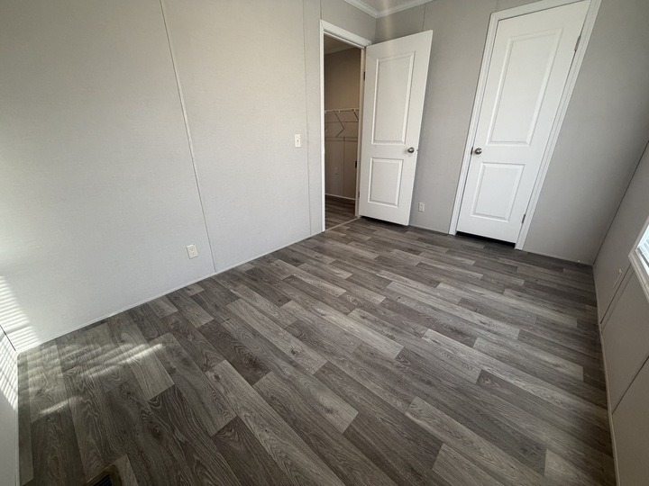 Building Photo - 38124 Ducharme Dr