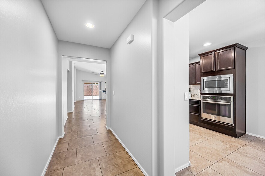 Building Photo - 5032 S Curie Way