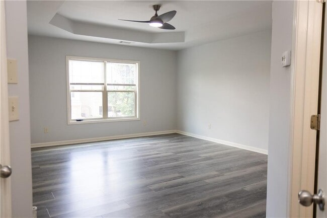 Building Photo - 4960 Ducote Trail