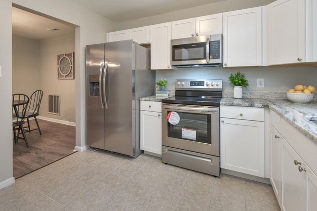 Building Photo - Completely Updated & Ready 07-08-26!! 1-Car Attached Garage! Pet Friendly!