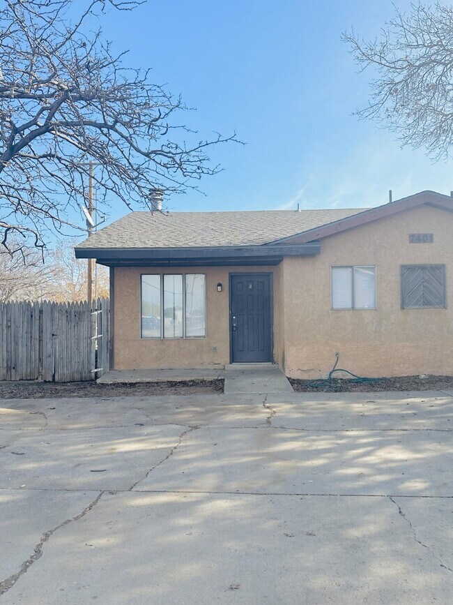 Primary Photo - 7401 Avenue X
