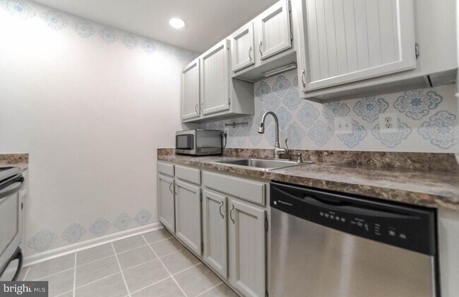 Building Photo - 23309 Sugar Maple Ct