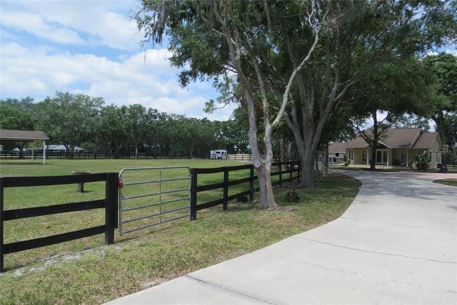 Building Photo - 11521 Innfields Dr