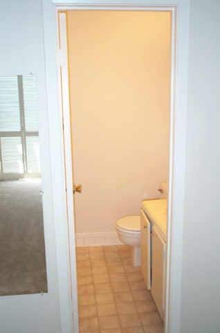 Building Photo - 8931 Gaylord Dr