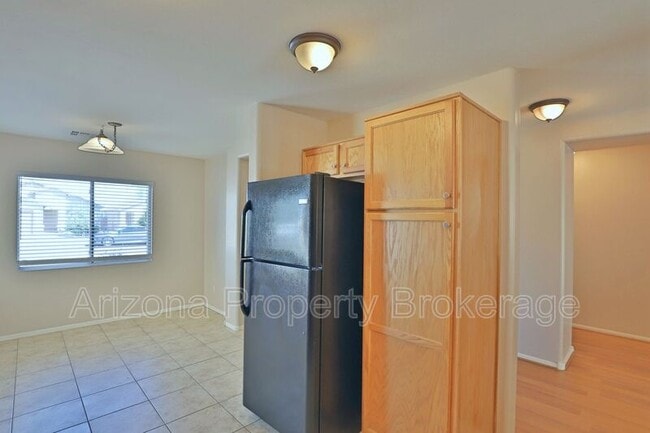 Building Photo - 2603 E San Manuel Rd