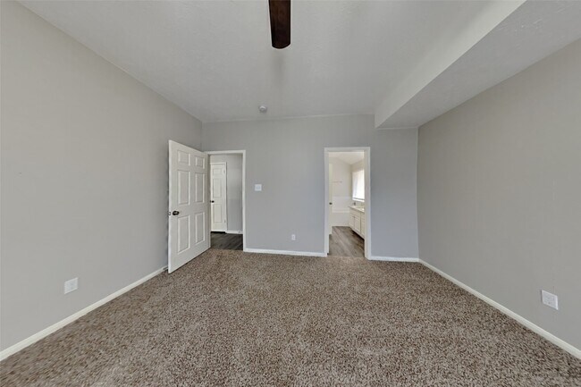 Building Photo - 20311 Longspring Dr