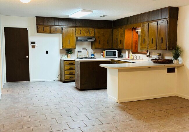 Building Photo - 816 Teresa Dr