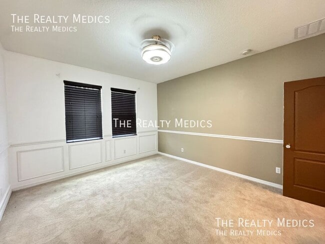 Building Photo - 308 Blue Cypress Dr