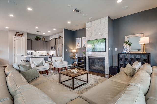 Building Photo - 6015 Chimera Ct