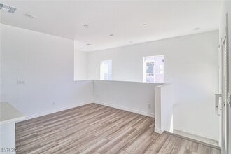 Building Photo - 216 Callen Falls Ave