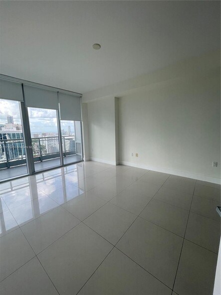 Building Photo - 92 SW 3rd St