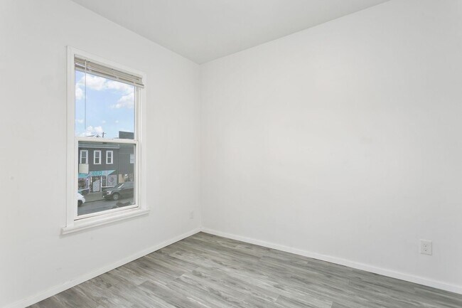 Building Photo - 5225 S Tacoma Way